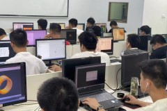 深圳CNC数控编程培训：政群培训中心的实战教学体系解析