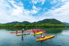 互联网团队年轻化团建：德之杰的场景化解法